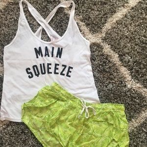 🍋🍋VICTORIA’S SECRET PAJAMA SET🍋🍋